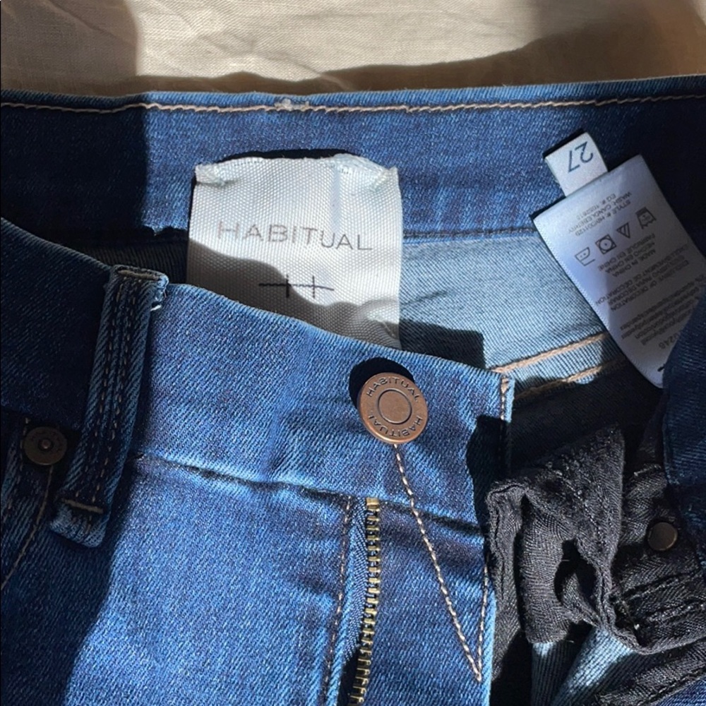 Habitual High Rise Kick crop jeans - Picture 4 of 4